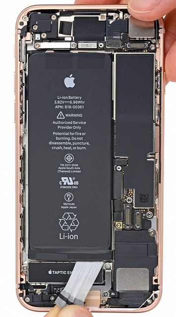 под крышкой установить новый экран iphone 8 plus бровары
