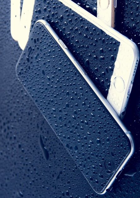 утоплен вертикально ремонт восстановление после воды iPhone SE 2020 в броварах